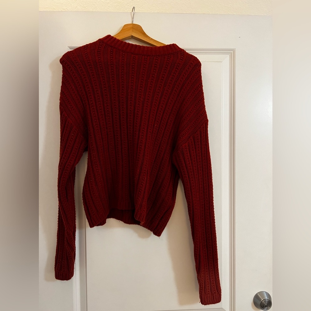 Sweater cable knit
